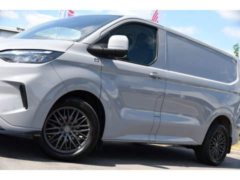 Ford Transit Custom 300 2.0 TDCI L1H1 Limited PB Edition Virtual, Camera, Cruise, Carplaym LED, Stoelverwarming, 136pk, Automaat, Luxe stoel, Sensoren, Multimedia, Uniek!