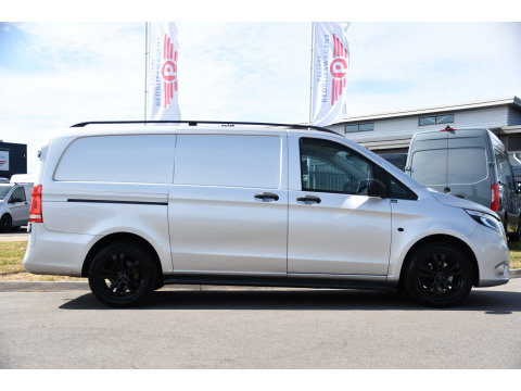 Mercedes-Benz Vito 116 CDI L2 AMG Edition Camera, Cruise, LED, 164pk, Stoelverwarming, Trekhaak, Automaat, Standkachel, Airco, Uniek!