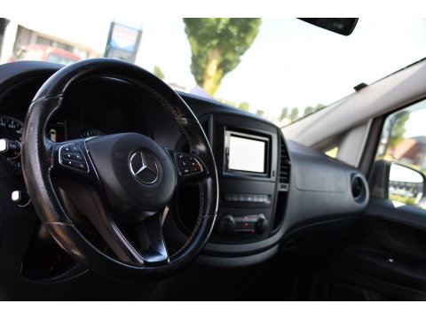 Mercedes-Benz Vito 116 CDI L2 AMG Edition Camera, Cruise, LED, 164pk, Stoelverwarming, Trekhaak, Automaat, Standkachel, Airco, Uniek!