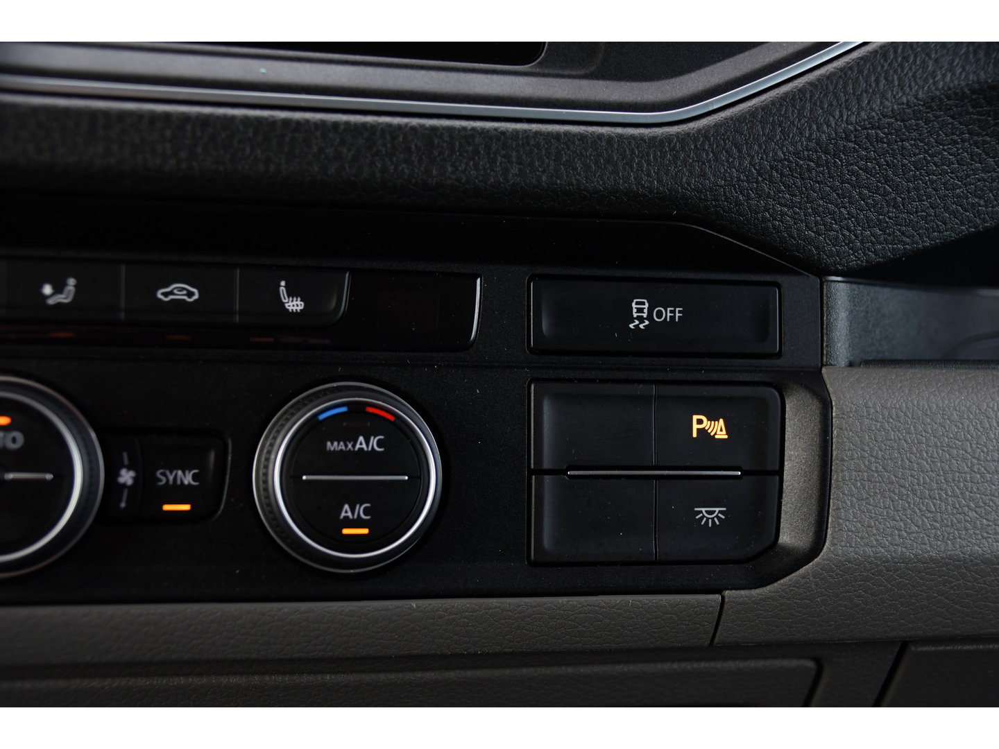 MAN TGE 3.140 35 2.0 L3H3 PB Edition Adaptieve Cruise, Camera, Carplay, LED, 2 x Schuifdeur, Clima, Stoelverwarming, Automaat, Sensoren, Trekhaak, 140pk, Uniek!