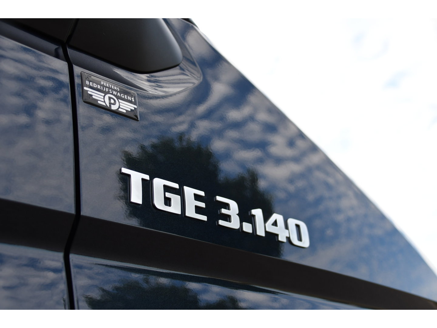 MAN TGE 3.140 35 2.0 L3H3 PB Edition Adaptieve Cruise, Camera, Carplay, LED, 2 x Schuifdeur, Clima, Stoelverwarming, Automaat, Sensoren, Trekhaak, 140pk, Uniek!