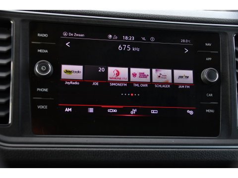 MAN TGE 3.140 35 2.0 L3H3 PB Edition Adaptieve Cruise, Camera, Carplay, LED, 2 x Schuifdeur, Clima, Stoelverwarming, Automaat, Sensoren, Trekhaak, 140pk, Uniek!