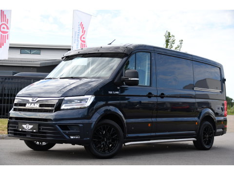 MAN TGE 3.140 35 2.0 L3H3 PB Edition Adaptieve Cruise, Camera, Carplay, LED, 2 x Schuifdeur, Clima, Stoelverwarming, Automaat, Sensoren, Trekhaak, 140pk, Uniek!