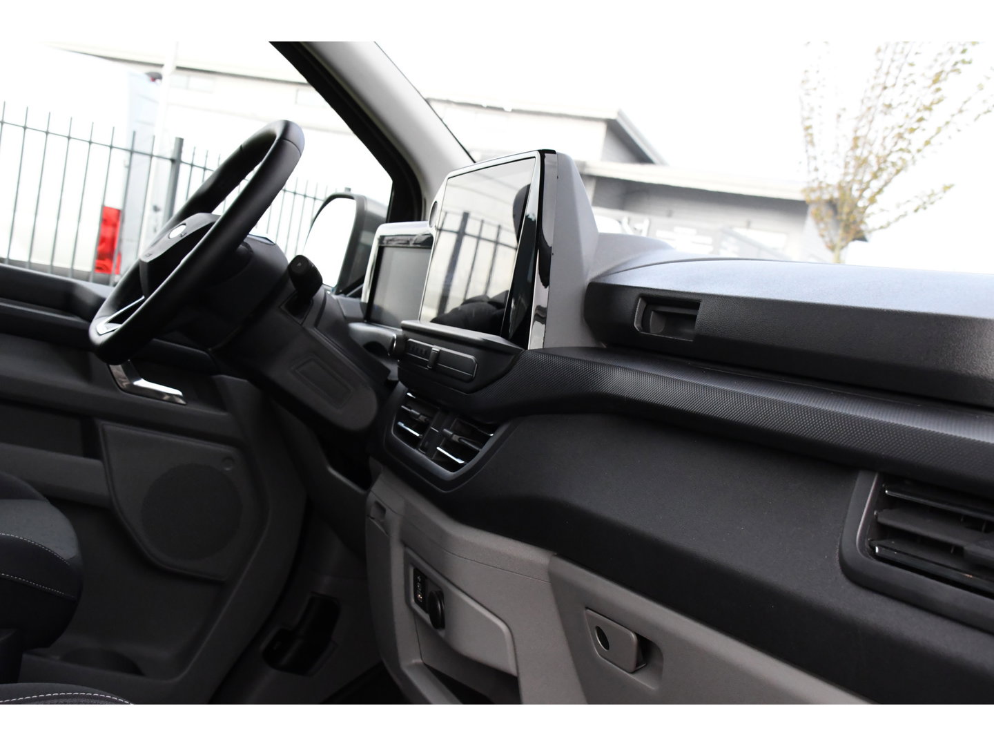 Ford E-Transit Custom 340 L2H1 Limited 65 kWh Virtual, Adaptieve Cruise, Camera, Carplay, Stoelverwarming, LED, 218pk, NAVI, Uniek!
