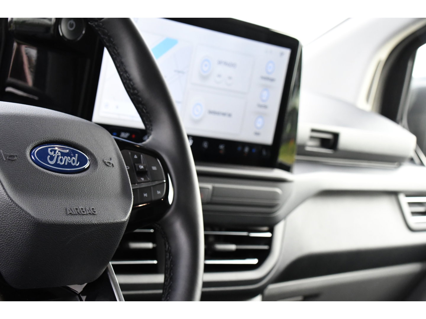 Ford E-Transit Custom 340 L2H1 Limited 65 kWh Virtual, Adaptieve Cruise, Camera, Carplay, Stoelverwarming, LED, 218pk, NAVI, Uniek!