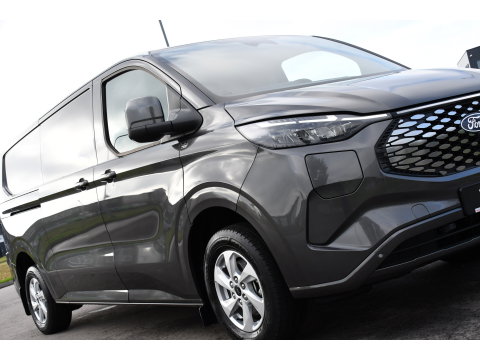 Ford E-Transit Custom 340 L2H1 Limited 65 kWh Virtual, Adaptieve Cruise, Camera, Carplay, Stoelverwarming, LED, 218pk, NAVI, Uniek!