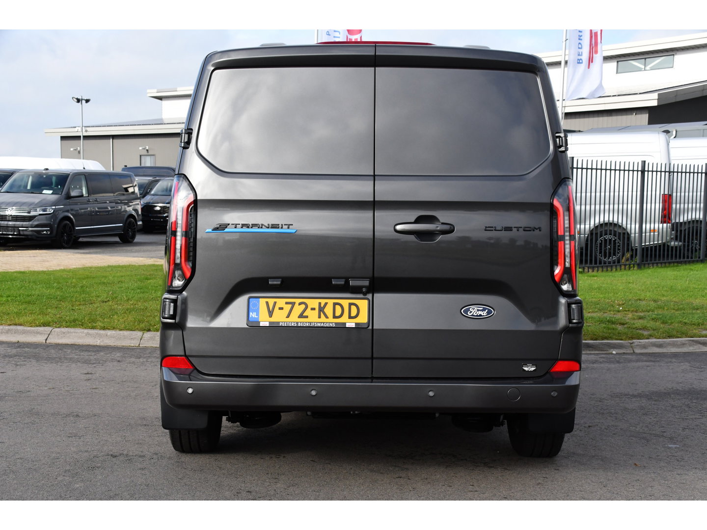 Ford E-Transit Custom 340 L2H1 Limited 65 kWh Virtual, Adaptieve Cruise, Camera, Carplay, Stoelverwarming, LED, 218pk, NAVI, Uniek!