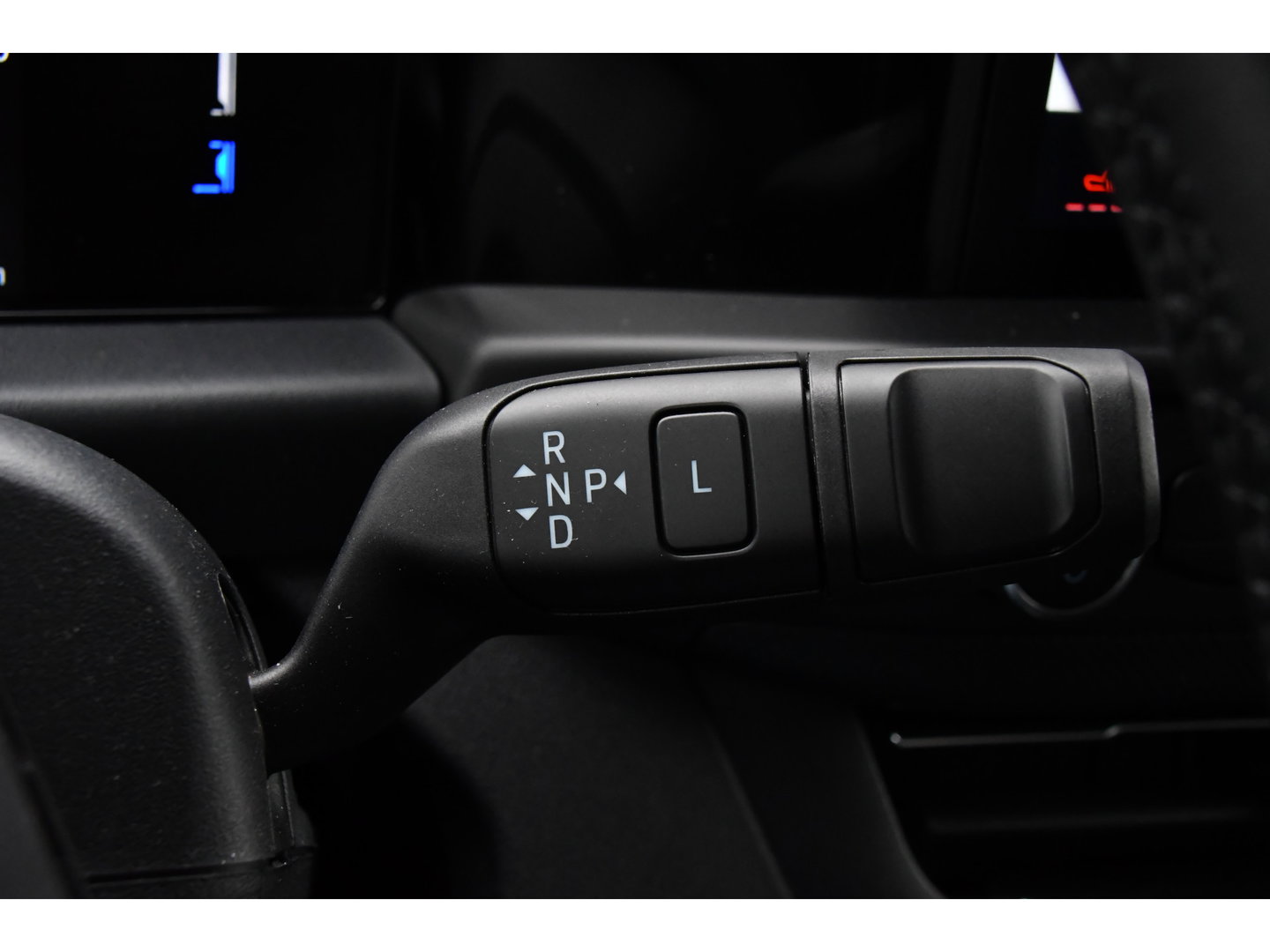 Ford E-Transit Cust. 340 L2H1 Limited 65 kWh PB Edition Virtual, Adaptieve Cruise, Camera, Carplay, Stoelverwarming, LED, 218pk, NAVI, Uniek!