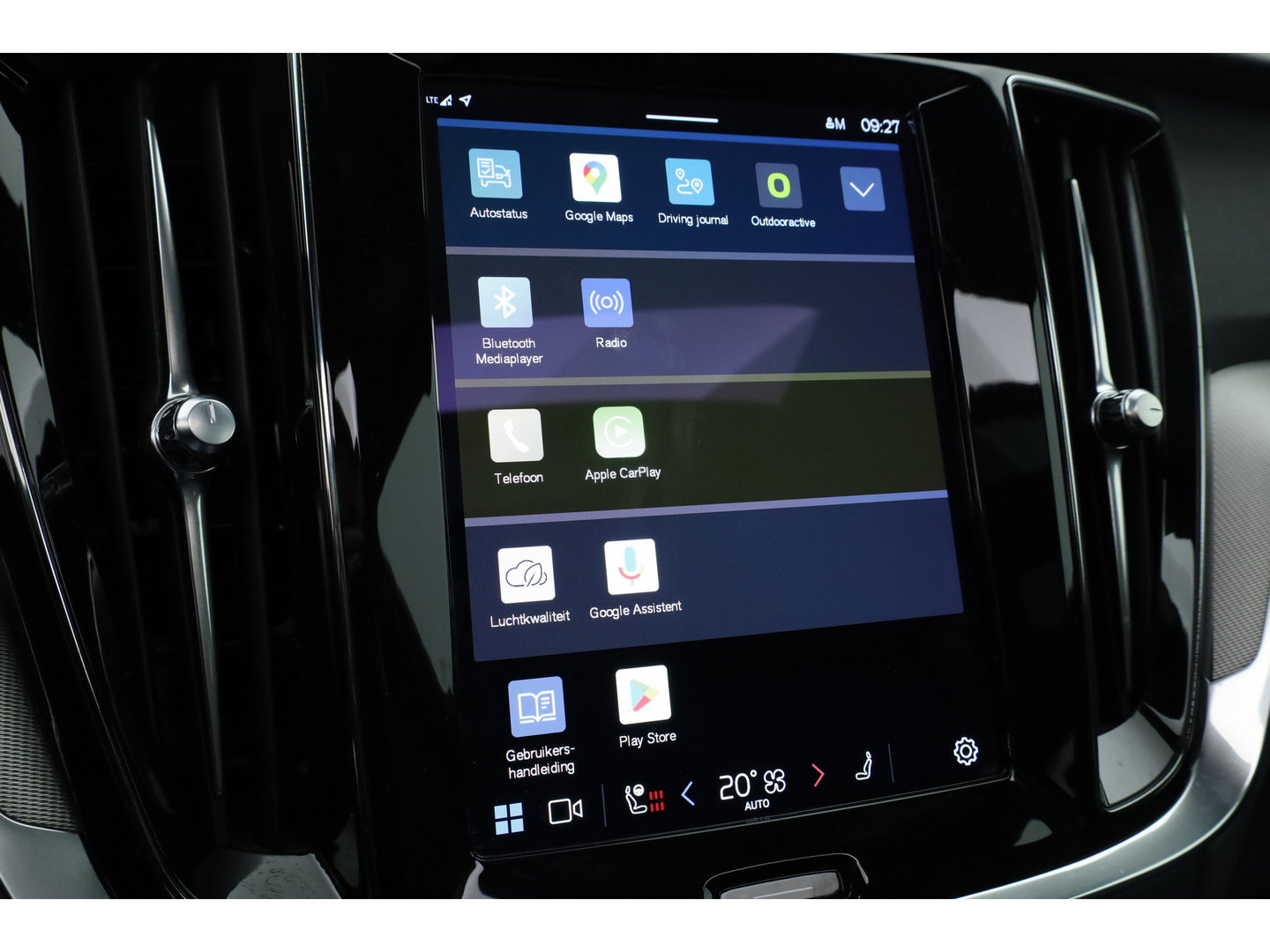Volvo V60 2.0 T6 Plug-in hybrid AWD Plus Bright | Long Range | Pano-dak | Trekhaak | Sport stoelen | H&K Audio | 360 cam | AcC