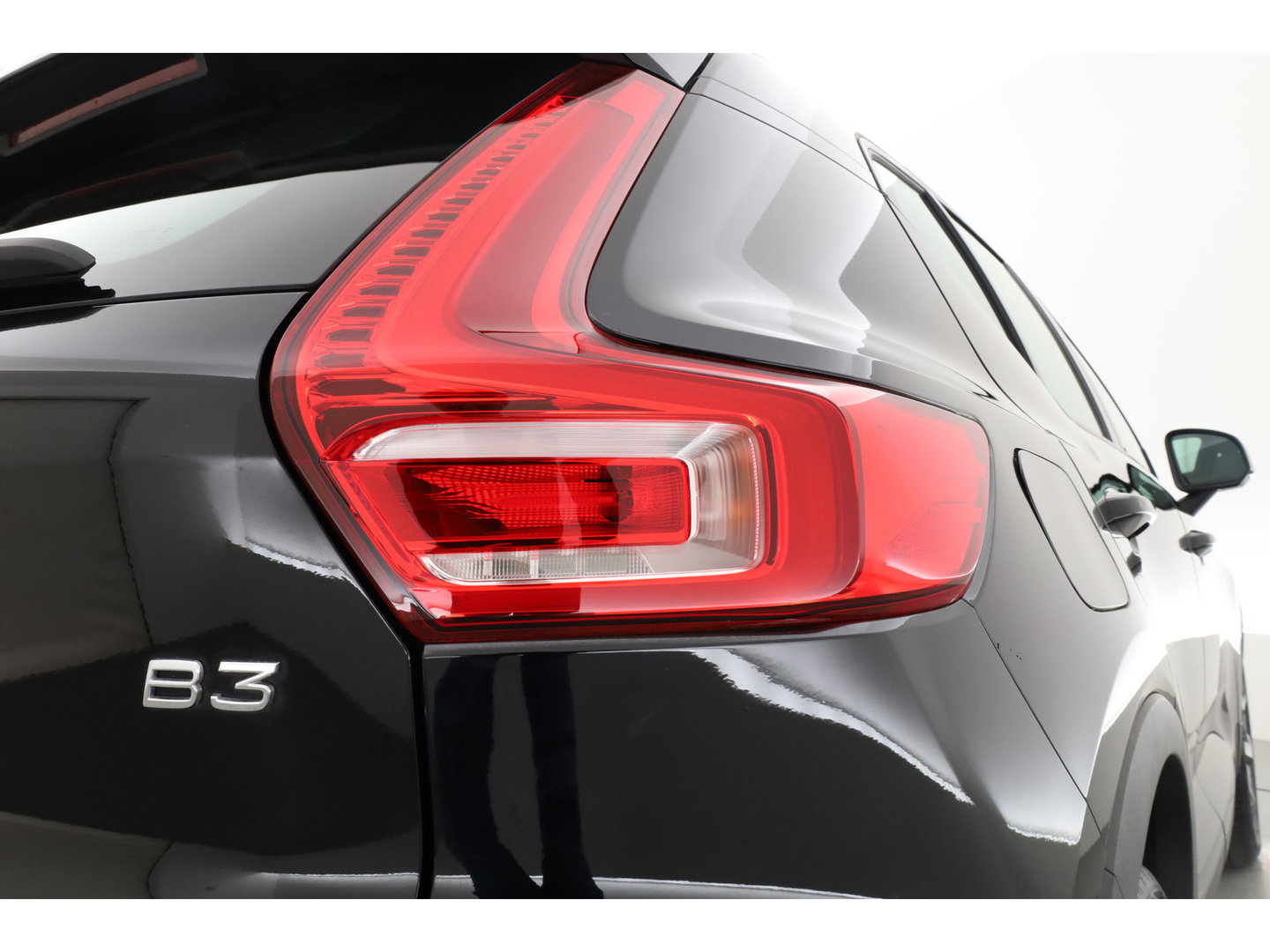 Volvo XC40 2.0 B3 Core | Prijs rijklaar | Facelift | achteruitrijcamera | Carplay |
