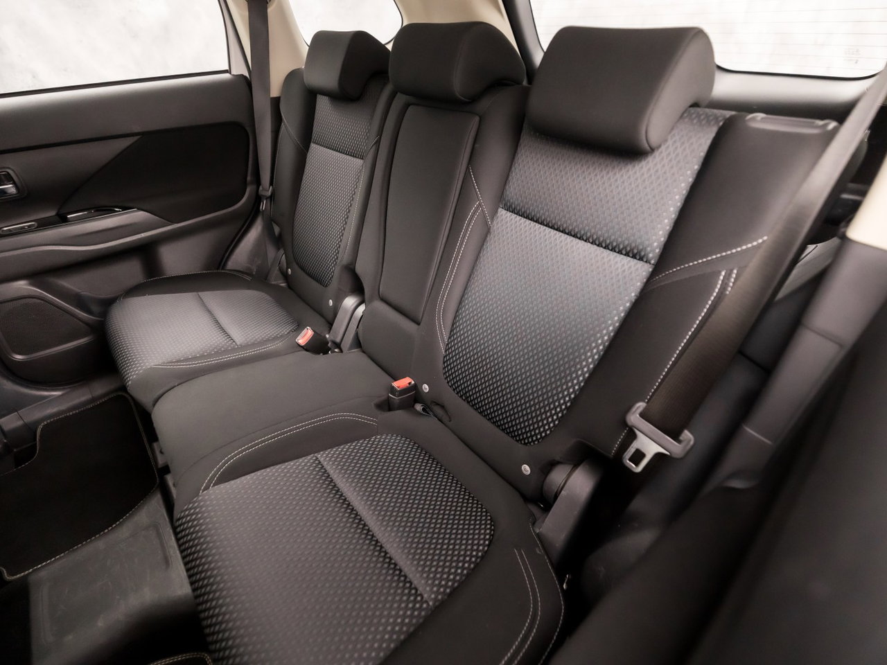 Mitsubishi Outlander Sport