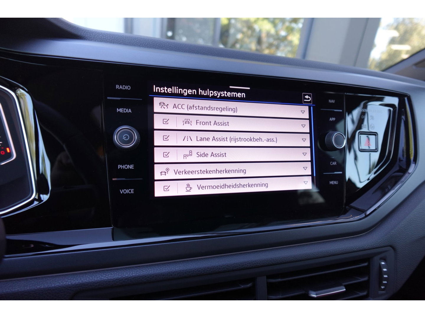 Volkswagen Taigo 1.5 TSI R-Line Business PANO KEYLESS CAM