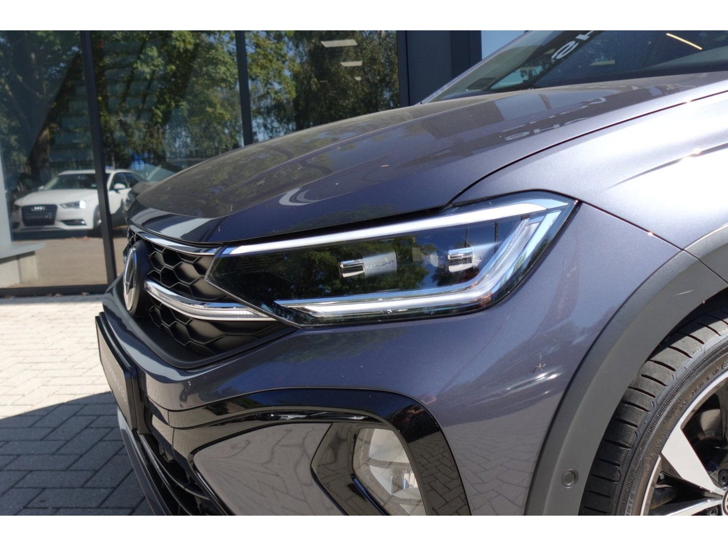 Volkswagen Taigo 1.5 TSI R-Line Business PANO KEYLESS CAM