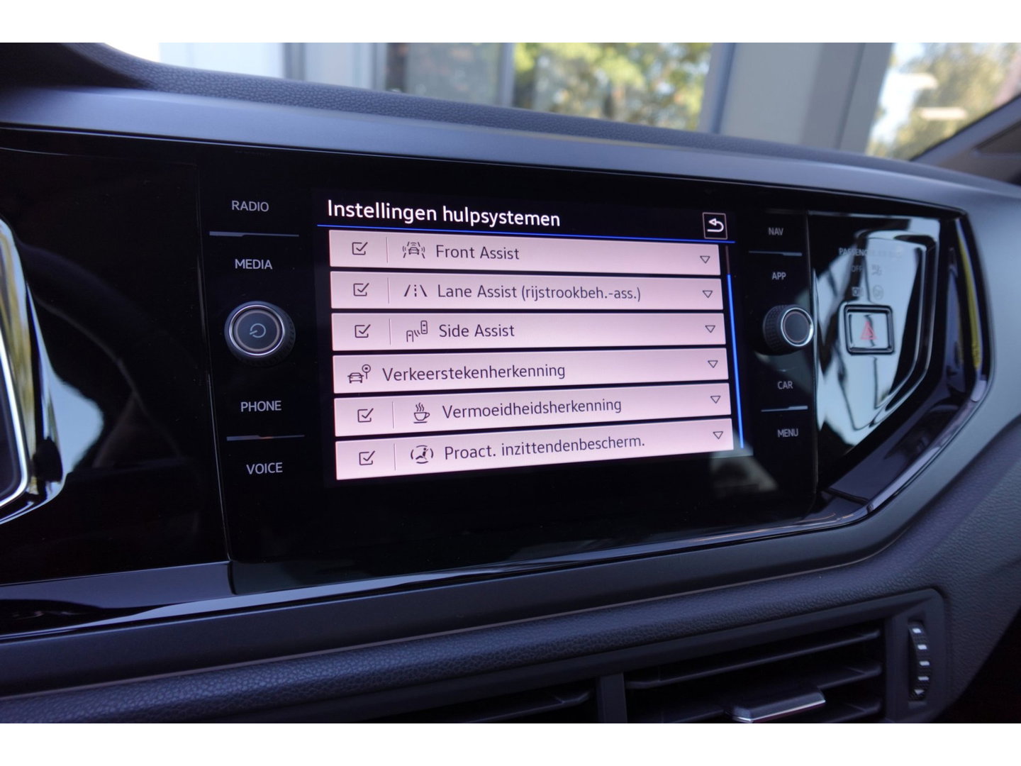 Volkswagen Taigo 1.5 TSI R-Line Business PANO KEYLESS CAM