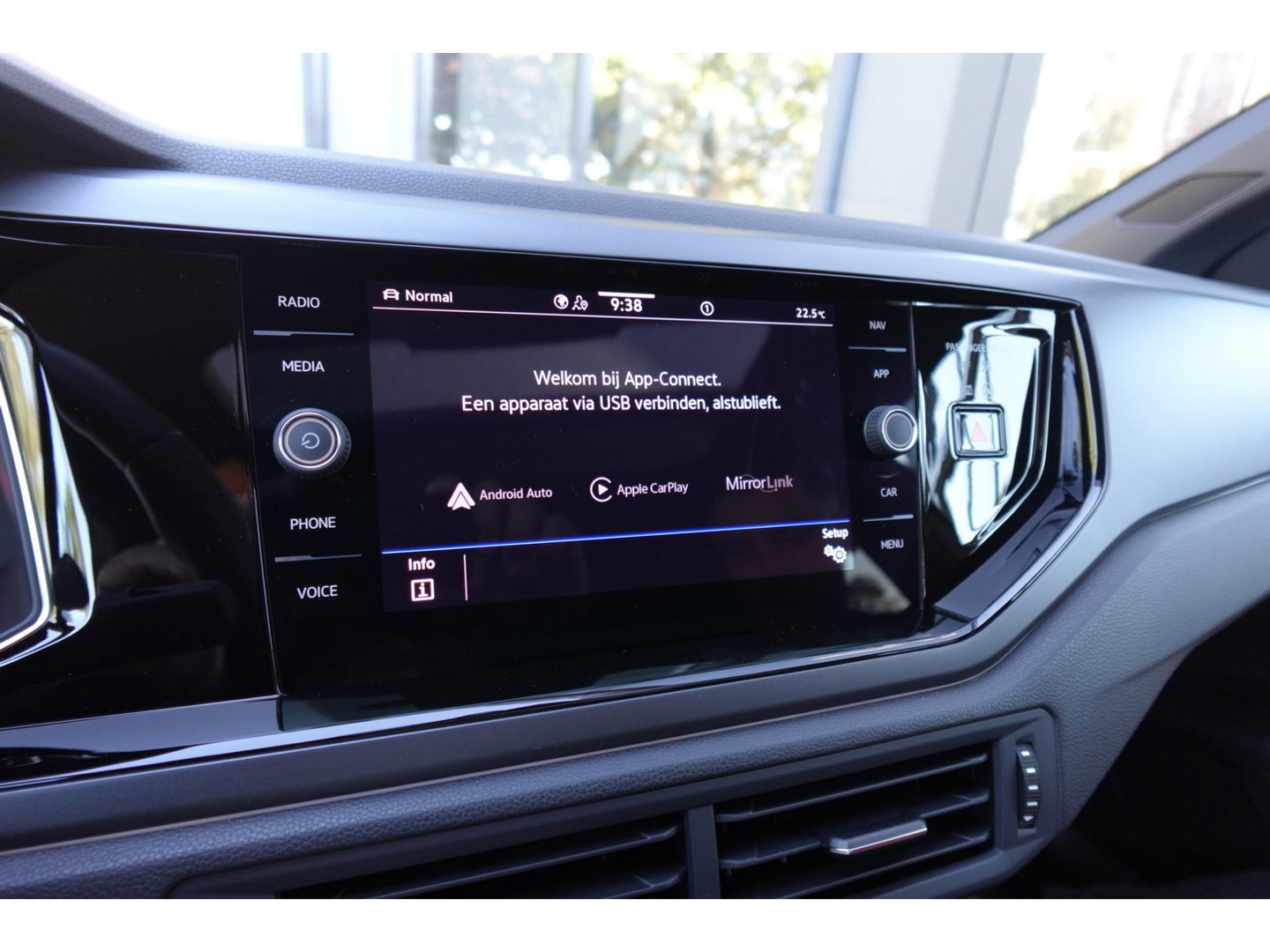 Volkswagen Taigo 1.5 TSI R-Line Business PANO KEYLESS CAM