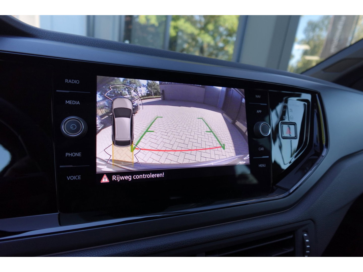 Volkswagen Taigo 1.5 TSI R-Line Business PANO KEYLESS CAM