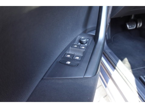 Volkswagen Taigo 1.5 TSI R-Line Business PANO KEYLESS CAM