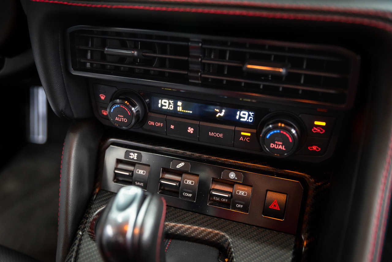 Nissan GT-R