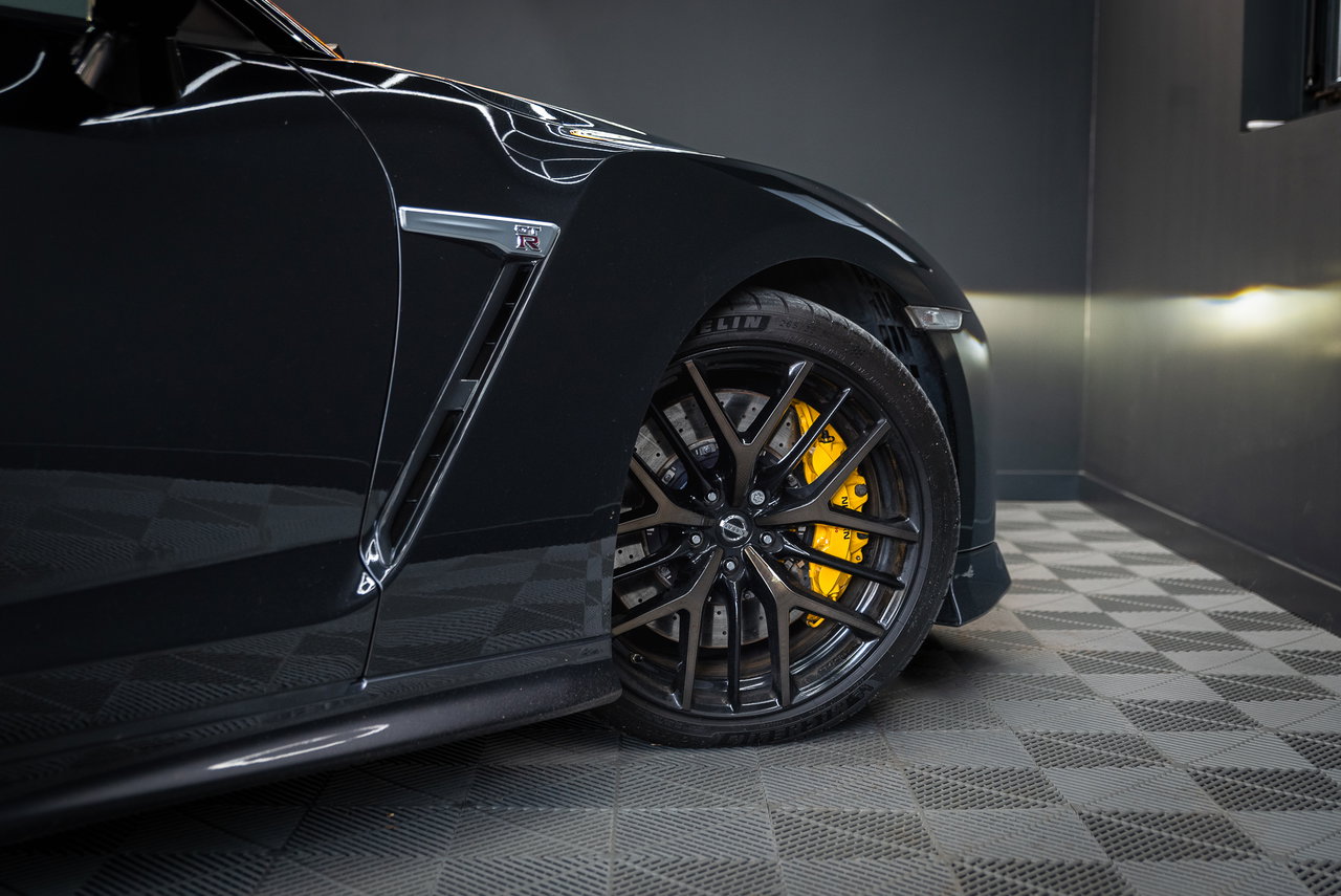 Nissan GT-R