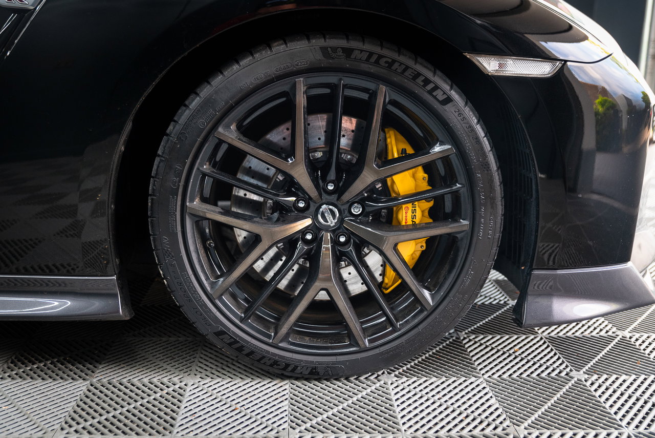 Nissan GT-R