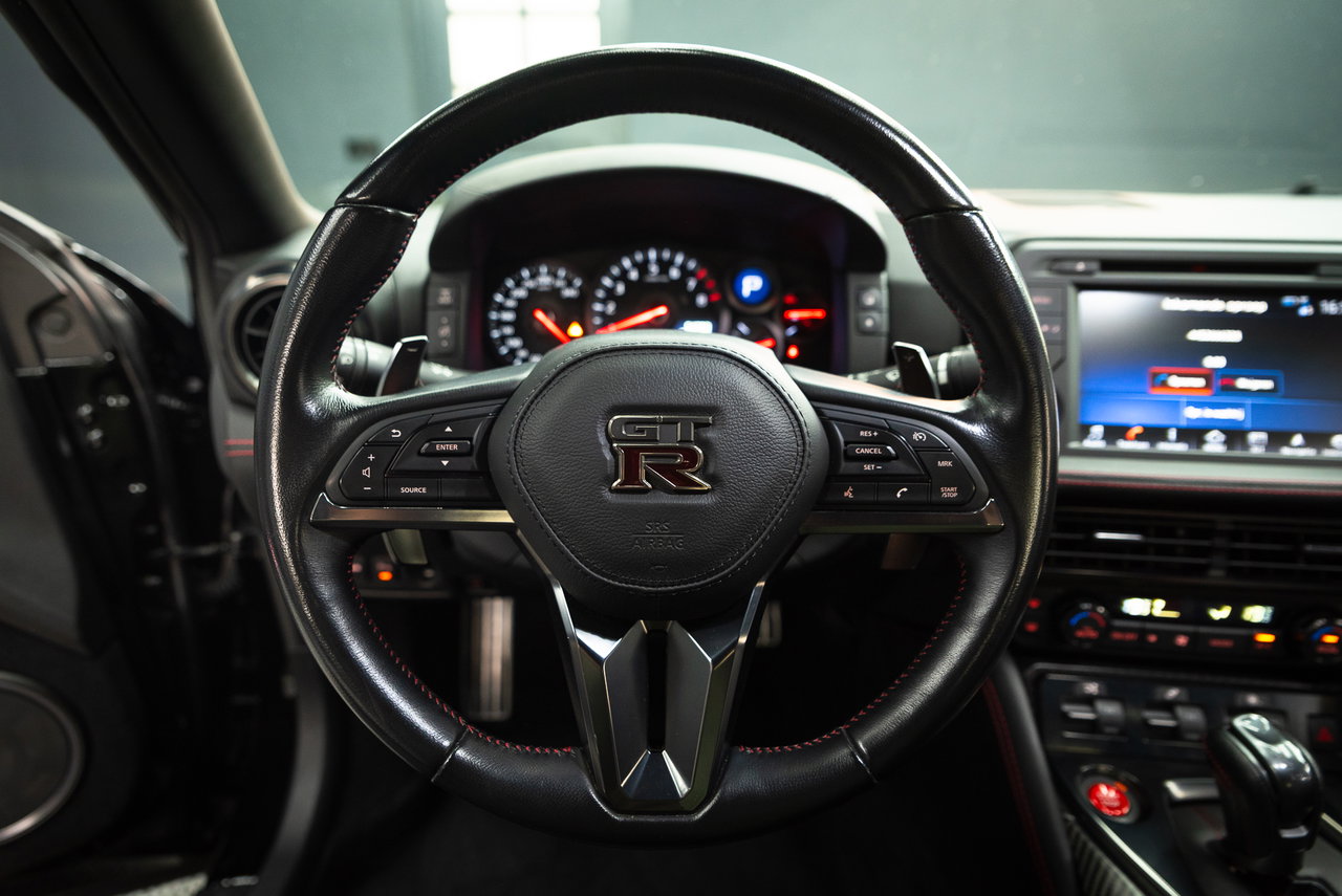 Nissan GT-R
