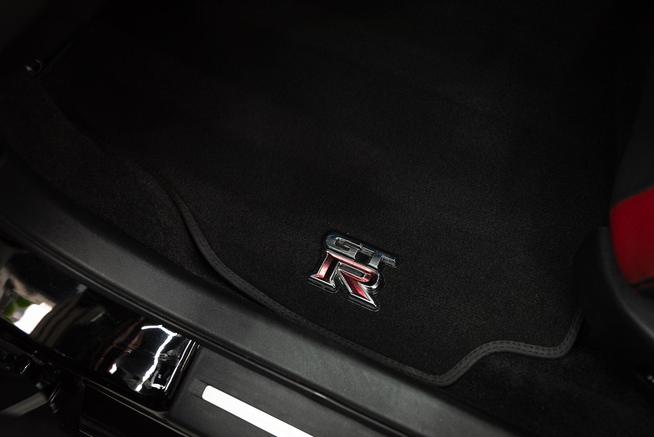 Nissan GT-R