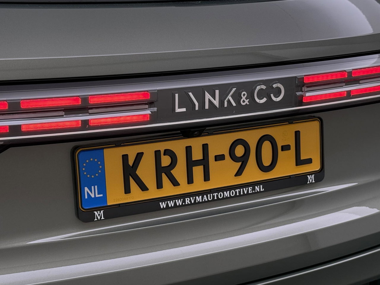 Lynk & Co 01
