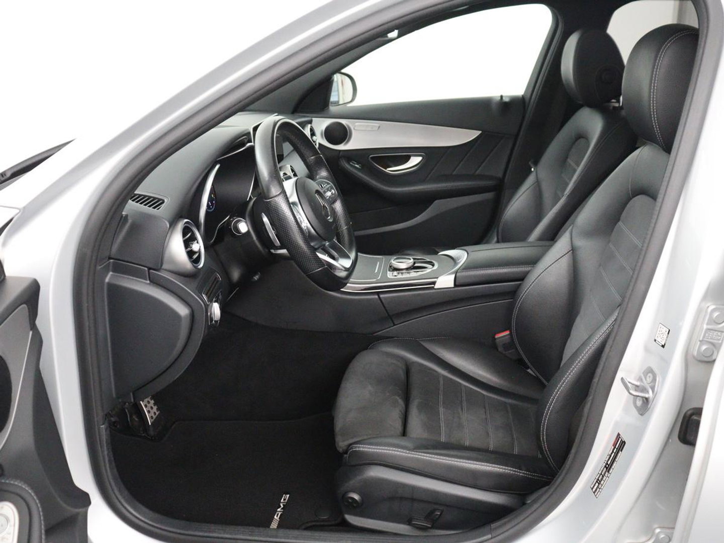 Mercedes-Benz C-Klasse Estate 180 Business Solution | Panoramadak | Half leder | Stoelverwarming | Virtueel dashboard | 360 Camera | Park assist | Climate control | Cruise control |