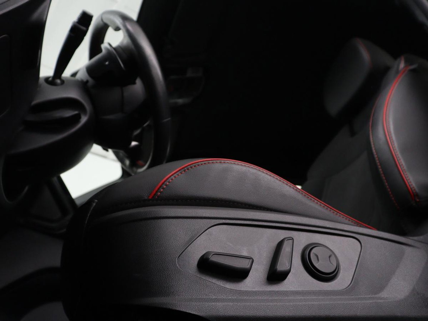 Hyundai Tucson 1.6 T-GDI HEV N Line | Leder/alcantara | Stoelkoeling | Stuur/stoel verwarming | Adaptive cruise | 360 camera | Carplay | Krell sound | Full LED |