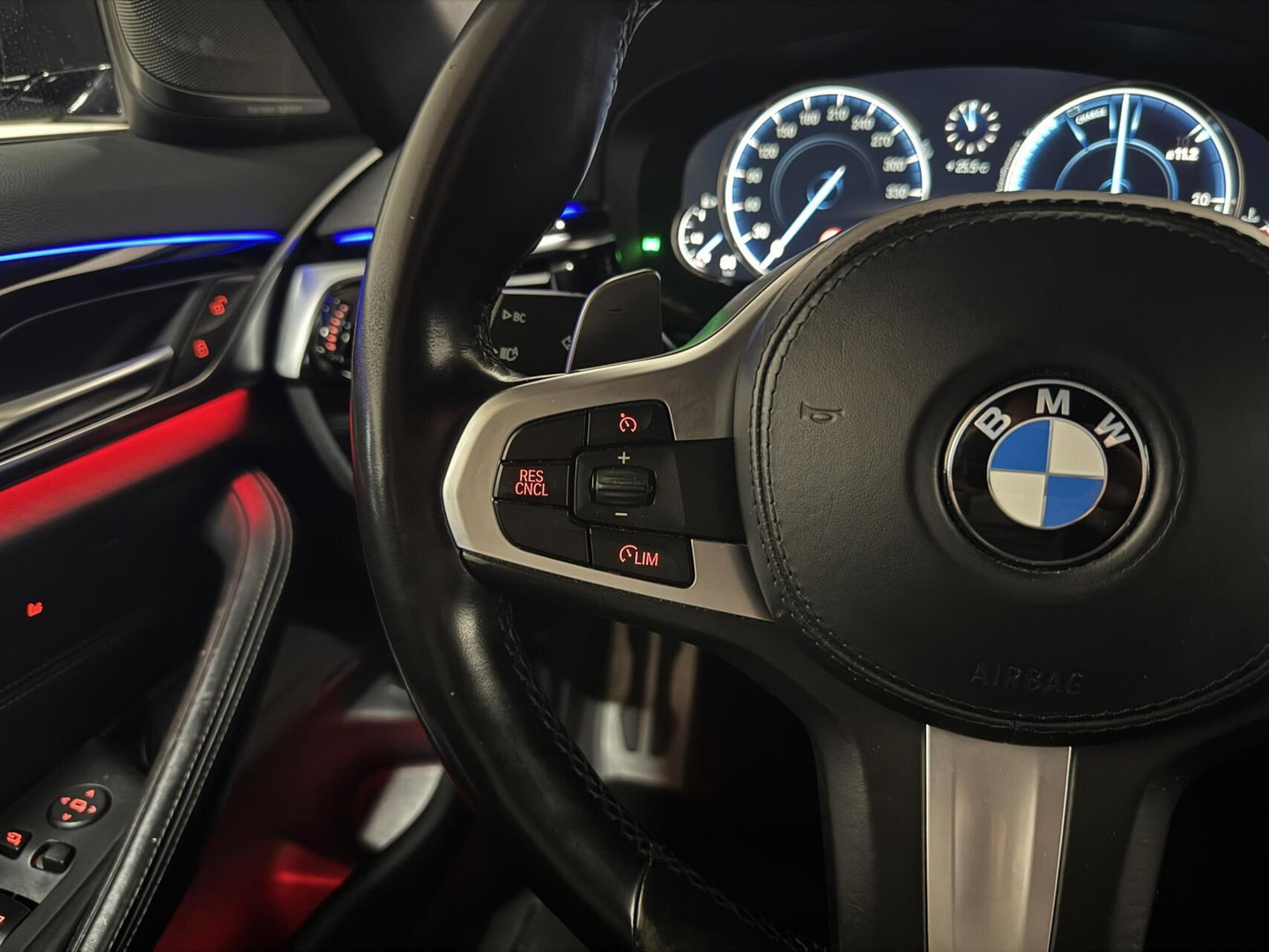 BMW 5 Serie Touring 540i xDrive M-Sport Pano H/K 360º Sfeer Luchtv.