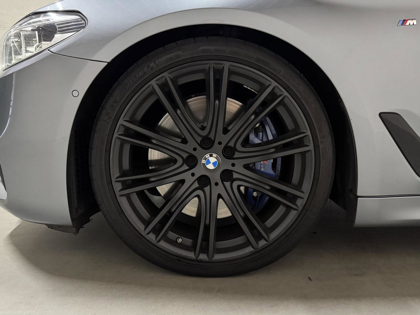 BMW 5 Serie Touring 540i xDrive M-Sport Pano H/K 360º Sfeer Luchtv.