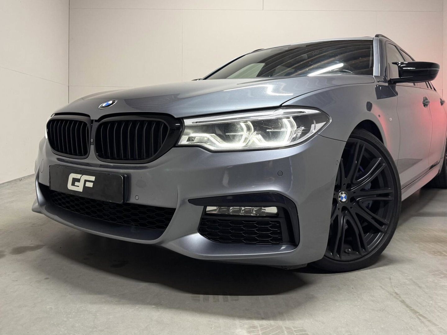 BMW 5 Serie Touring 540i xDrive M-Sport Pano H/K 360º Sfeer Luchtv.