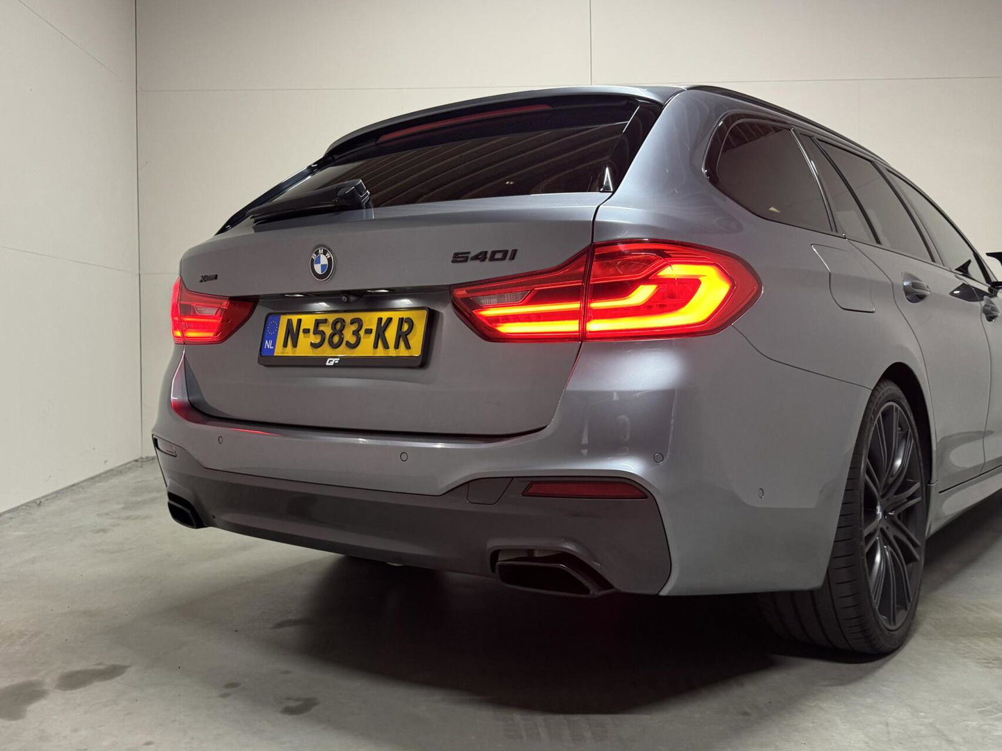 BMW 5 Serie Touring 540i xDrive M-Sport Pano H/K 360º Sfeer Luchtv.