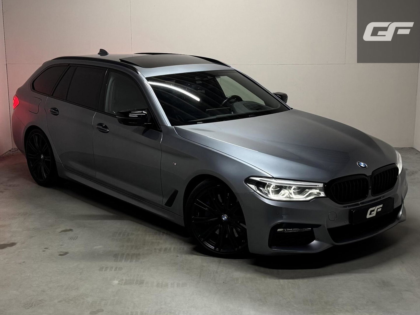 BMW 5 Serie Touring 540i xDrive M-Sport Pano H/K 360º Sfeer Luchtv.