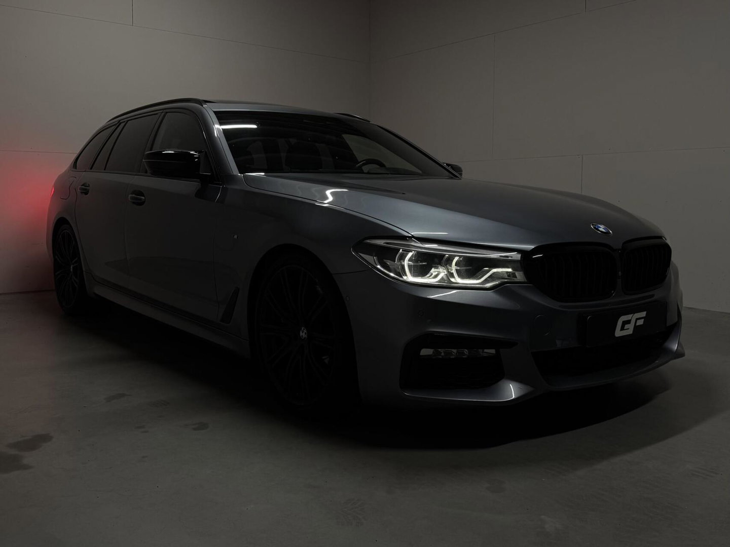 BMW 5 Serie Touring 540i xDrive M-Sport Pano H/K 360º Sfeer Luchtv.