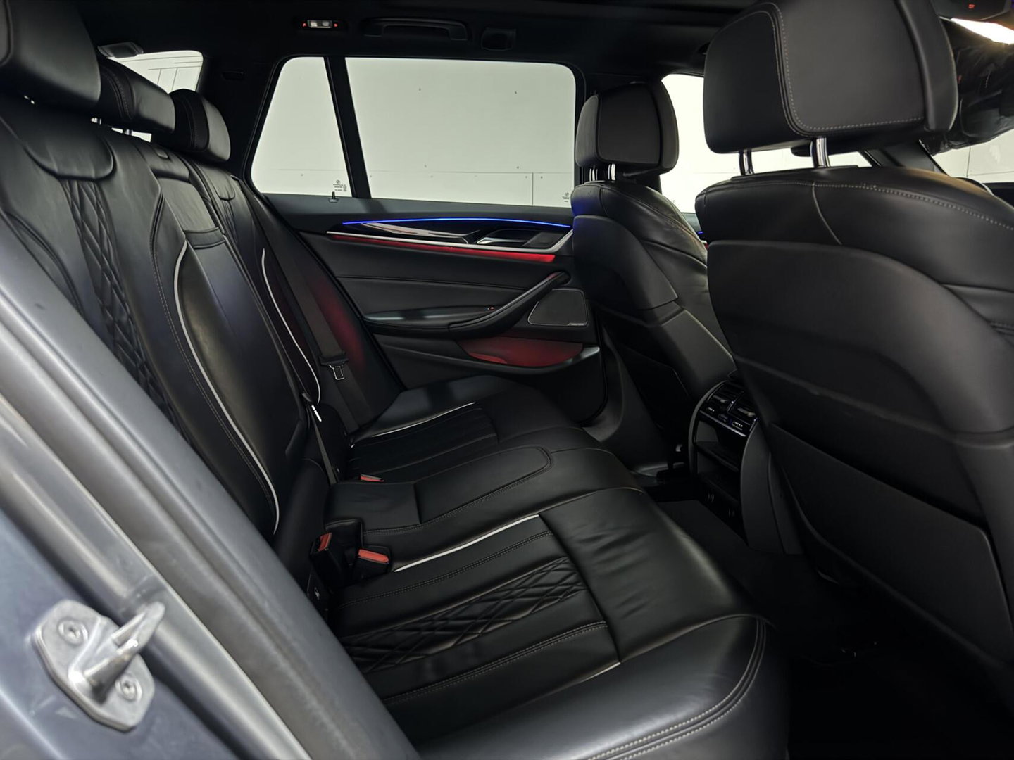 BMW 5 Serie Touring 540i xDrive M-Sport Pano H/K 360º Sfeer Luchtv.