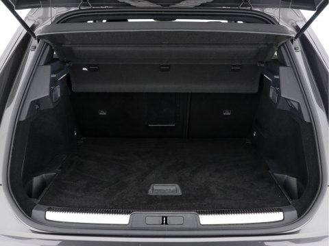 DS 7 Crossback 1.5 BlueHDI So Chic (INCL-BTW) *DIGI-COCKPIT | NAVI-FULLMAP | FULL-LED | MICROFIBRE | CAMERA | KEYLESS | CARPLAY | ADAPTIVE-CRUISE | DAB | PRIVACYGLASS | PDC | HEATED-SPORTSEATS | TOWBAR | 18"ALU*