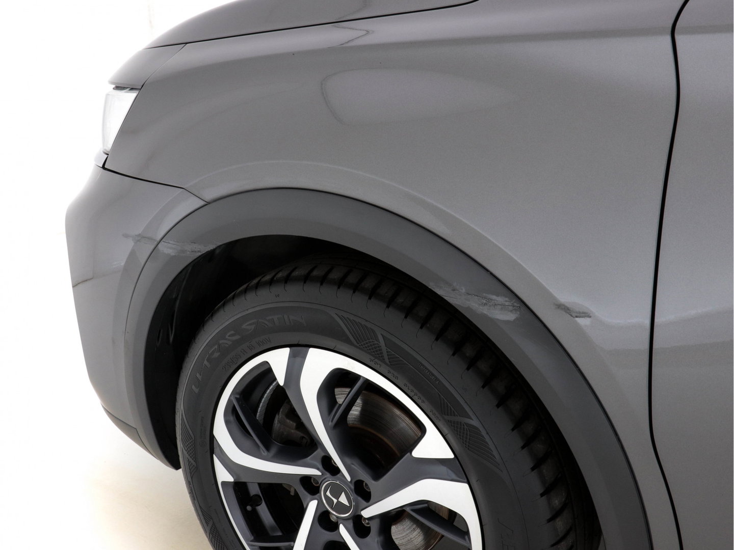 DS 7 Crossback 1.5 BlueHDI So Chic (INCL-BTW) *DIGI-COCKPIT | NAVI-FULLMAP | FULL-LED | MICROFIBRE | CAMERA | KEYLESS | CARPLAY | ADAPTIVE-CRUISE | DAB | PRIVACYGLASS | PDC | HEATED-SPORTSEATS | TOWBAR | 18"ALU*