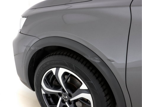DS 7 Crossback 1.5 BlueHDI So Chic (INCL-BTW) *DIGI-COCKPIT | NAVI-FULLMAP | FULL-LED | MICROFIBRE | CAMERA | KEYLESS | CARPLAY | ADAPTIVE-CRUISE | DAB | PRIVACYGLASS | PDC | HEATED-SPORTSEATS | TOWBAR | 18"ALU*