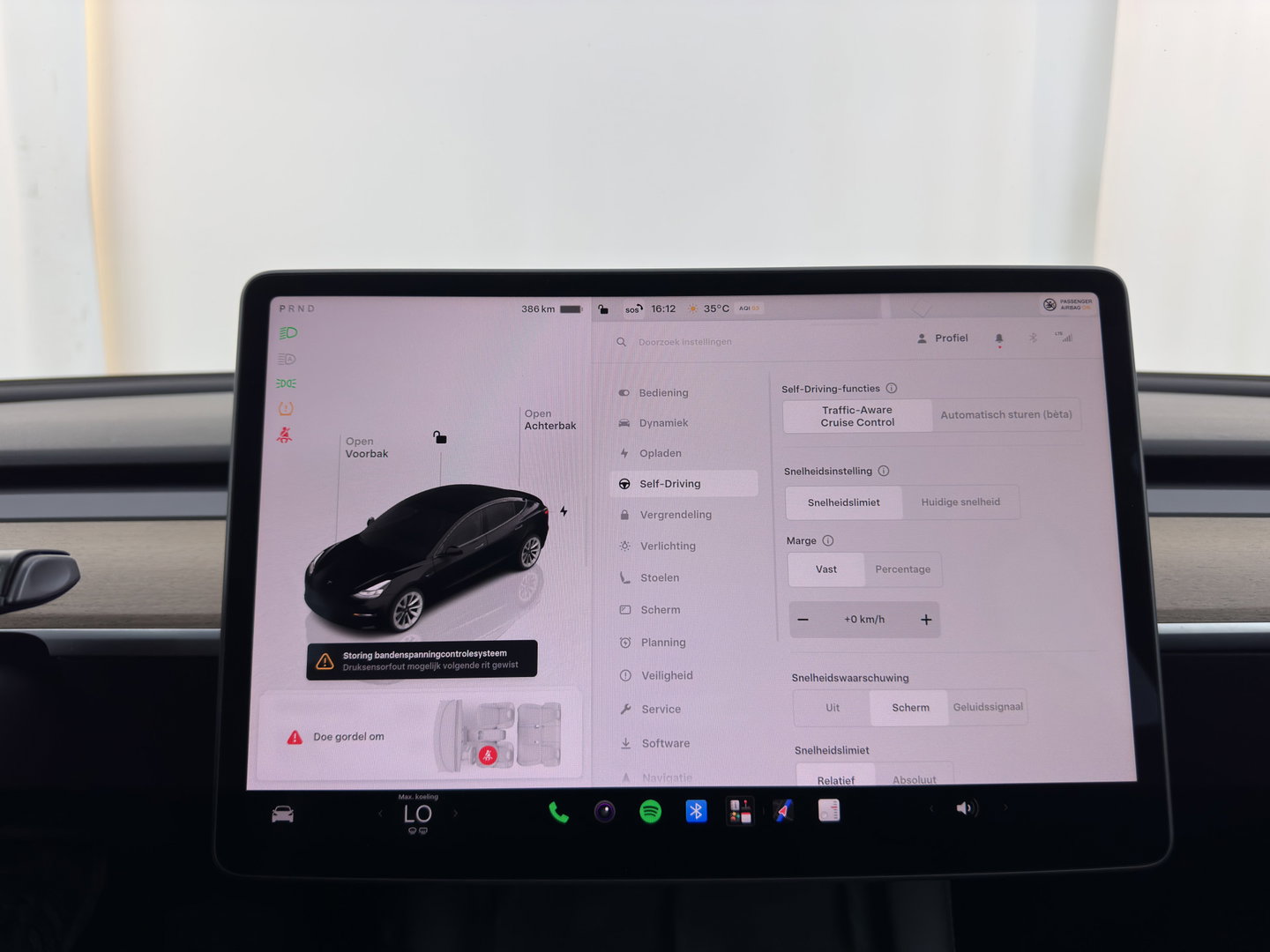 Tesla Model 3 Standard RWD Plus 60 kWh [3-Fase-11kW] (INCL-BTW) Aut. *PANO | AUTOPILOT | LEATHER | KEYLESS | FULL-LED | MEMORY-PACK | TOPVIEW | DAB | CARPLAY | DIGI-COCKPIT | LANE-ASSIST | HEATED- COMFORTSEATS | 19"ALU*