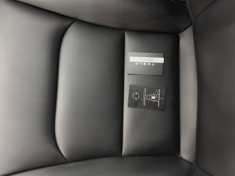 Tesla Model 3 Standard RWD Plus 60 kWh [3-Fase-11kW] (INCL-BTW) Aut. *PANO | AUTOPILOT | LEATHER | KEYLESS | FULL-LED | MEMORY-PACK | TOPVIEW | DAB | CARPLAY | DIGI-COCKPIT | LANE-ASSIST | HEATED- COMFORTSEATS | 19"ALU*