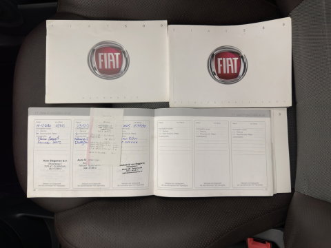 Fiat 500 1.4-16V Pop *PANO | LEATHER-FABRIC | CARPLAY | AIRCO | PRIVACY-GLASS | 18''ALU*
