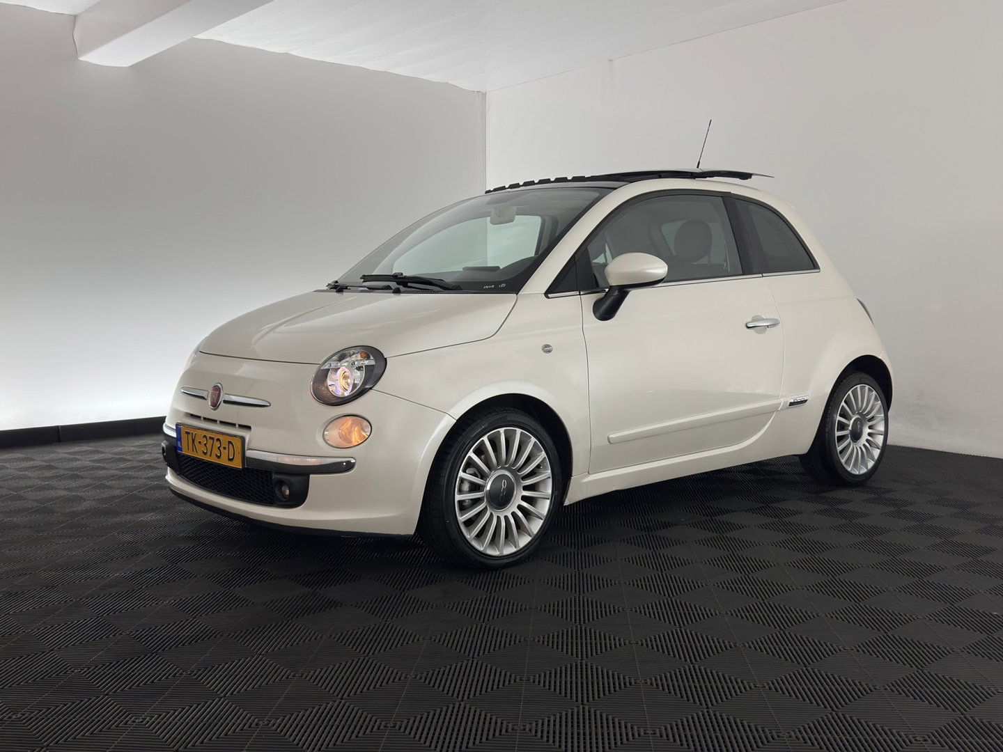 Fiat 500 1.4-16V Pop *PANO | LEATHER-FABRIC | CARPLAY | AIRCO | PRIVACY-GLASS | 18''ALU*