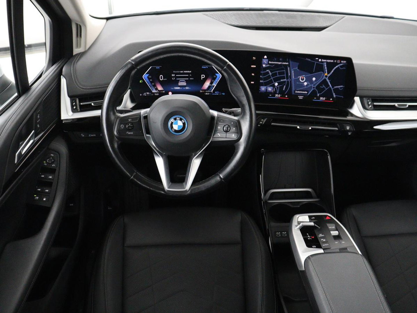 BMW 2 Serie 225 e xDrive Luxury Line | SOH 91,6% | Leder | Carplay | Navigatie | Sfeerverlichting | Cruise control | Climate control | Camera | Park assist |