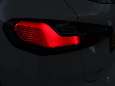 BMW 2 Serie 225 e xDrive Luxury Line | SOH 91,6% | Leder | Carplay | Navigatie | Sfeerverlichting | Cruise control | Climate control | Camera | Park assist |