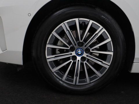 BMW 2 Serie 225 e xDrive Luxury Line | SOH 91,6% | Leder | Carplay | Navigatie | Sfeerverlichting | Cruise control | Climate control | Camera | Park assist |