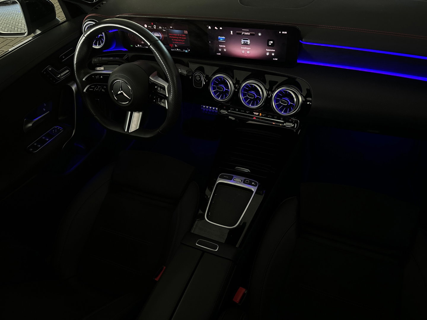 Mercedes-Benz CLA-Klasse 250 e AMG Pano|Burmester|Memory|Keyless