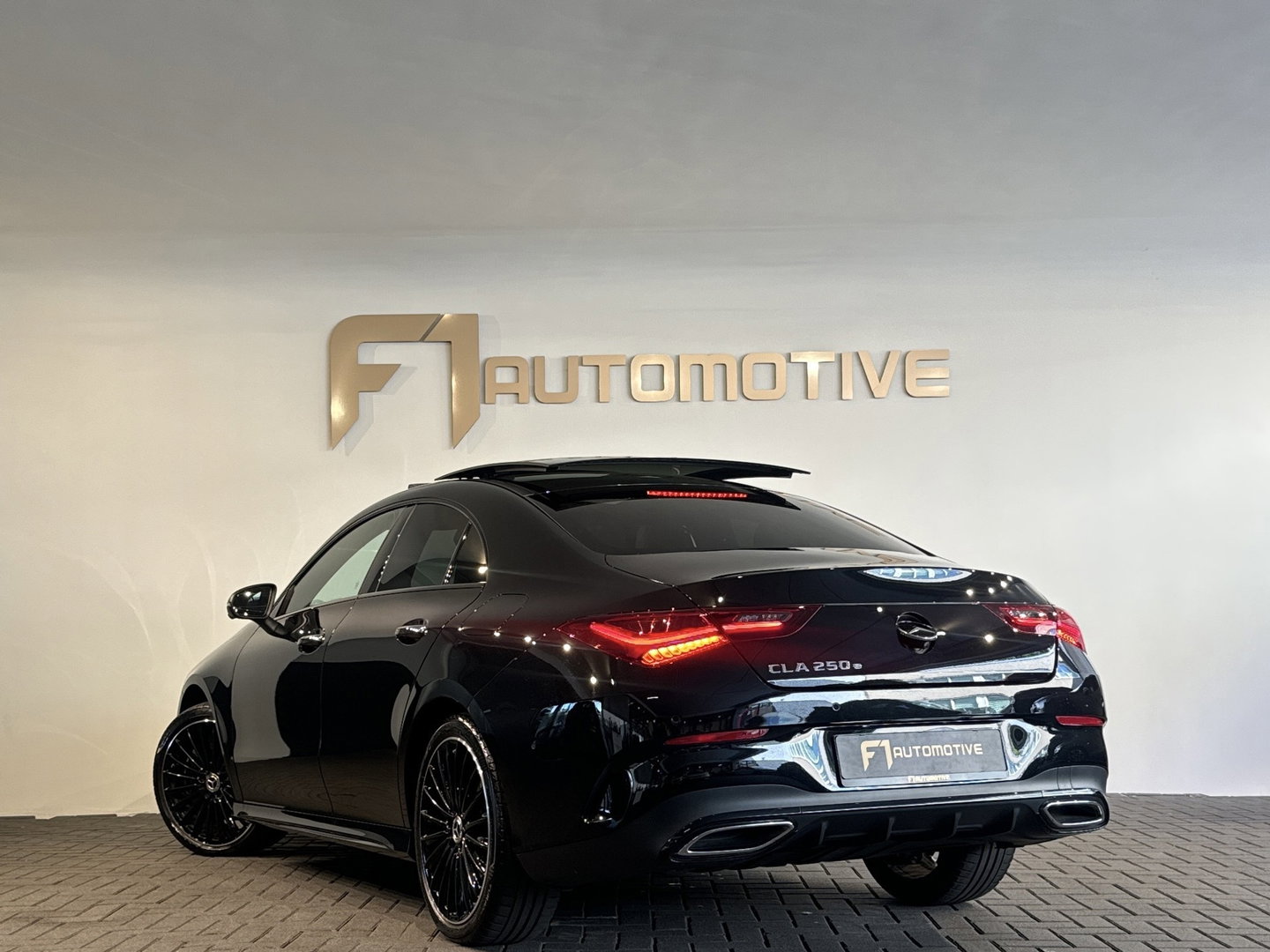 Mercedes-Benz CLA-Klasse 250 e AMG Pano|Burmester|Memory|Keyless