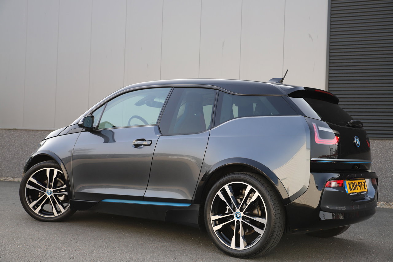 BMW i3