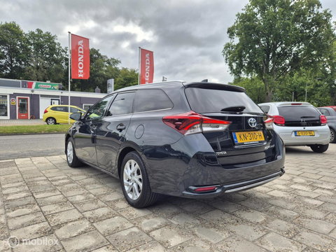 Toyota Auris 1.8 Hybrid Lease-pro, Pano,Navi, Camera,Clima
